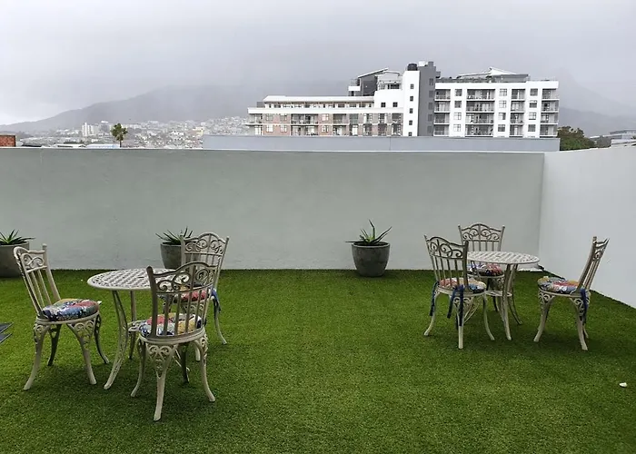 Honeymoon Condo Studio Apartments